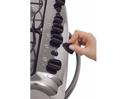 Muito mais facilidade na hora da limpeza - O fogão Chef Grill da Electrolux possui diferenciais para uma limpeza facilitada Muito mais facilidade na hora da limpeza - O fogão Chef Grill da Electrolux possui diferenciais para uma limpeza facilitada