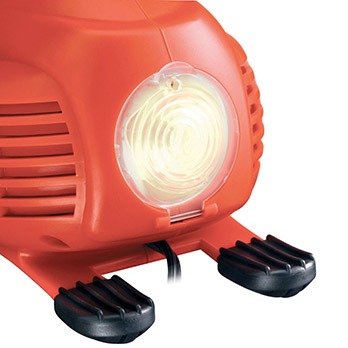 Luz de emergência do mini compressor automotivo Black&Decker ASI200 LA mini compressor automotivo Black&Decker ASI200 LA luz de emergência