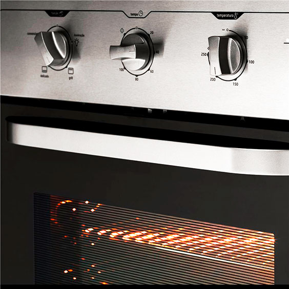 Alimentos mais douradinhos com a função grill forno embutir midea liva funcões