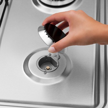 fogão Electrolux quatro bocas Celebrate 56SB queimador