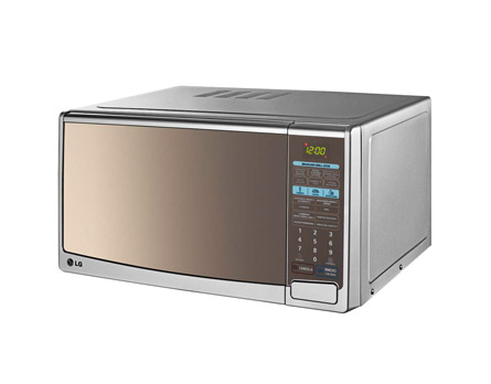 Painel intuitivo e diversas funções  - Relógio digital, Autocozimento, descongelamento, Grill e Manter Aquecido 
