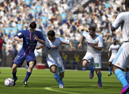 Velocidade de jogo reduzida para um melhor domínio da bola no Fifa 14 para o X360