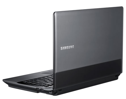 notebook Samsung 300E4A BD3 de costas