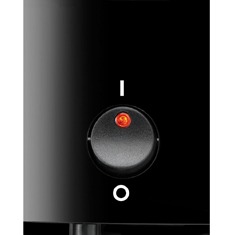 cafeteira Arno New Perfectta Preta luz indicadora