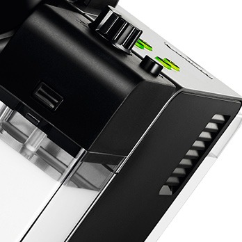 cafeteira Expresso Nespresso Automática Latissima F421 reservatório