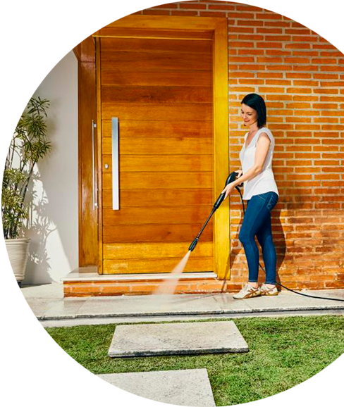 Vario Power: regule a pressão para lavar corretamente carros, quintais, toldos e muito mais Lavadora Karcher K 2.500 tubeira Vario Power controle pressão