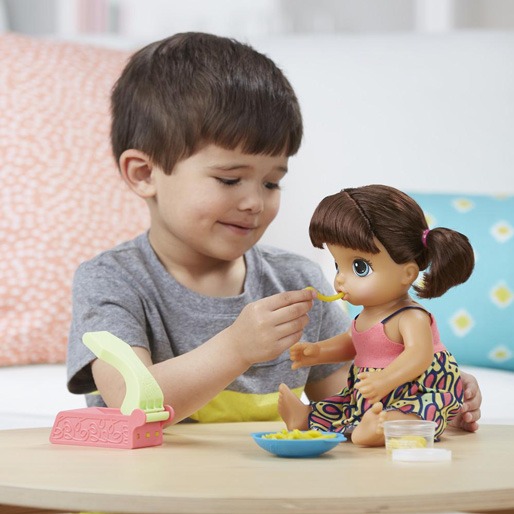 A Baby Alive tem máquina de macarrão e fraldinha Baby Alive Adoro Macarrão Fralda